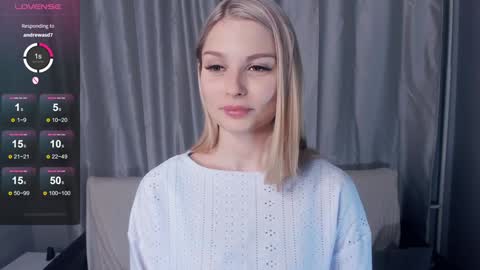 Snapshot of so__sweet chatting on January 2025 06:23:01 PM Alice - Birthday Girl online show from January 2025 06:23:01 PM