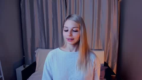 Snapshot of so__sweet chatting on February 2025 07:19:02 PM Alice - Birthday Girl online show from February 2025 07:19:02 PM