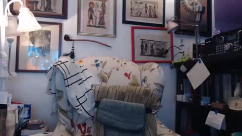 Snapshot of so_erotic_sub chatting on October 2025 06:32:02 AM ImYourBitch online show from October 2025 06:32:02 AM