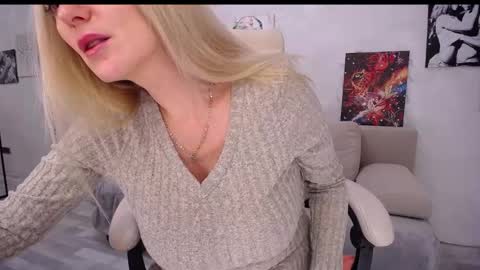 Monna online show from January 2025 06:20:01 PM