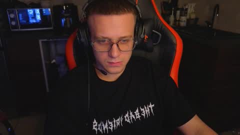 kluvr4 online show from February 2026 11:47:01 PM