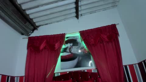 leidy online show from March 2025 08:16:02 PM