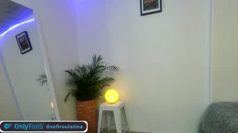Snapshot of soffi_rousel_ chatting on December 2024 07:11:01 PM soffi_rousel_ online show from December 2024 07:11:01 PM