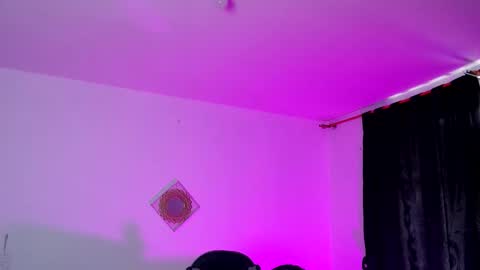 sofia online show from October 2025 07:04:02 PM