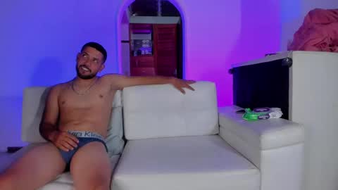 Sofia Valentina 3 online show from March 2025 04:10:01 PM