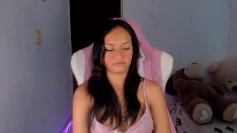 sofia online show from February 2025 04:42:02 PM