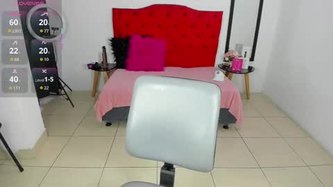 Snapshot of sofi_f_w chatting on October 2025 10:19:01 PM Sofi online show from October 2025 10:19:01 PM