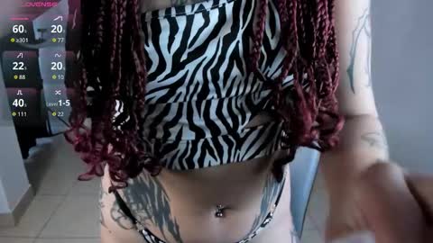 Snapshot of sofi_f_w chatting on November 2025 08:36:02 PM Sofi online show from November 2025 08:36:02 PM