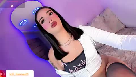 Snapshot of sofi_hdzz chatting on June 2026 09:17:01 PM sofi_hdzz online show from June 2026 09:17:01 PM