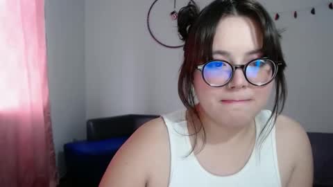 Snapshot of sofi_lynch chatting on November 2025 09:36:01 PM Sofi Lynch online show from November 2025 09:36:01 PM