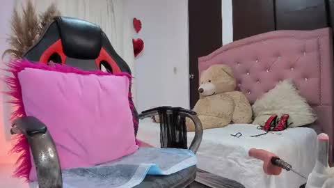 Sofia  online show from June 2026 01:36:02 AM