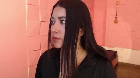 Snapshot of sofi_sweet09 chatting on September 2025 10:04:01 PM Susy online show from September 2025 10:04:01 PM