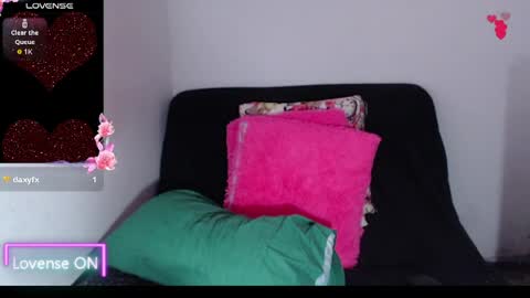 sofia  whitee online show from May 2026 06:42:01 AM