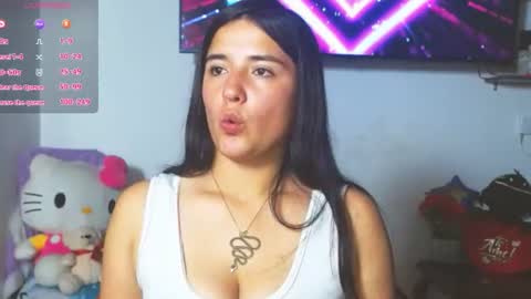 Snapshot of sofia_diaz01 chatting on July 2026 04:35:02 PM Sofia online show from July 2026 04:35:02 PM