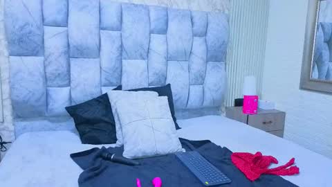 sofia gutierrez   online show from November 2025 10:19:01 PM