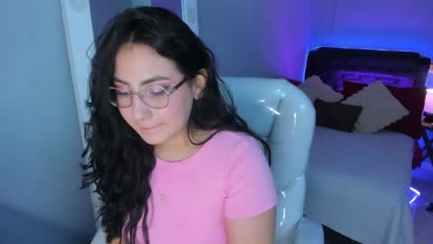 sofia online show from May 2026 05:01:02 AM
