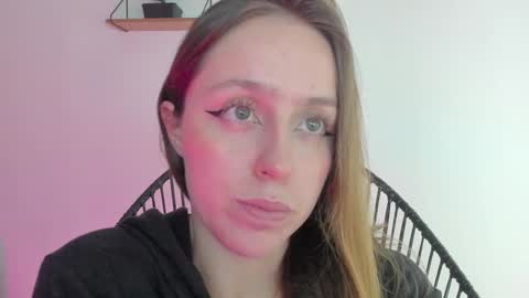 Snapshot of sofia_palacios_ chatting on December 2024 06:19:02 AM online show from December 2024 06:19:02 AM