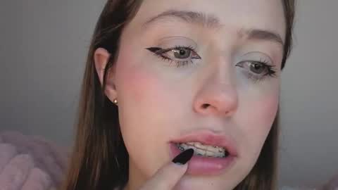 Snapshot of sofia_palacios_ chatting on October 2025 03:45:02 AM online show from October 2025 03:45:02 AM