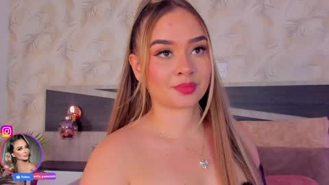 Snapshot of sofia_pamela_ chatting on April 2026 07:58:01 PM online show from April 2026 07:58:01 PM