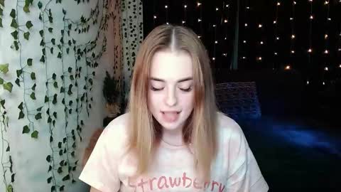 sofia_rosemary online show from October 2025 02:40:02 PM