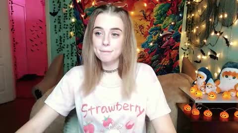 sofia_rosemary online show from November 2025 05:24:02 PM