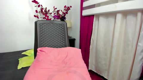 sofia_sorceress online show from December 2024 03:35:01 AM