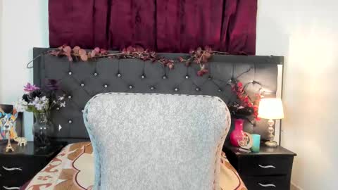 Snapshot of sofia_sorceress chatting on December 2025 01:11:01 AM sofia_sorceress online show from December 2025 01:11:01 AM