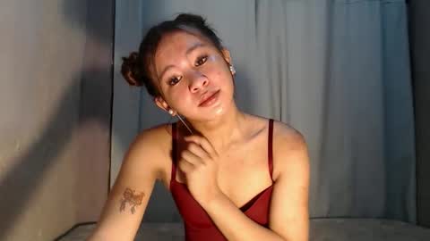 sofia_sweetheart18 online show from May 2026 11:56:01 PM