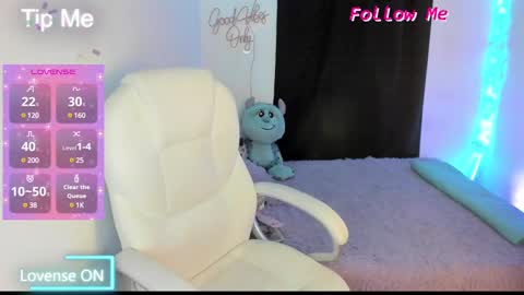 Snapshot of sofia_thomson_t chatting on January 2025 10:33:02 AM Sofia Thomson online show from January 2025 10:33:02 AM