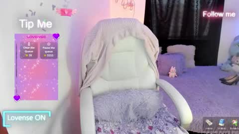 Snapshot of sofia_thomson_t chatting on September 2025 11:22:02 AM Sofia Thomson online show from September 2025 11:22:02 AM