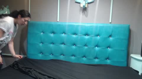 Sofa online show from January 2025 11:08:02 AM