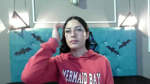 Sofa online show from October 2025 11:20:02 AM