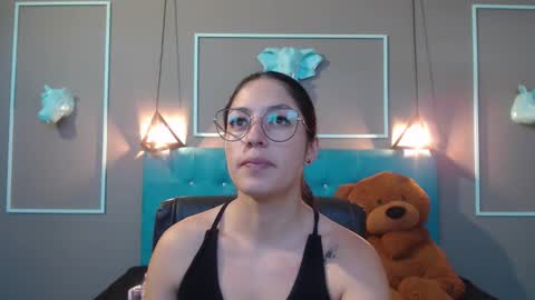 Sofa online show from November 2025 11:10:01 AM