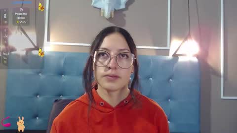 Sofa online show from November 2025 11:09:02 AM