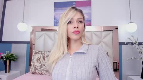 Snapshot of sofiaa_morris chatting on April 2026 07:08:02 PM Sofia online show from April 2026 07:08:02 PM