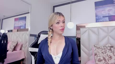 Snapshot of sofiaa_morris chatting on April 2026 07:16:01 PM Sofia online show from April 2026 07:16:01 PM