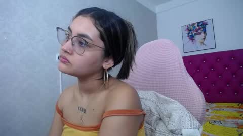 Sofia online show from May 2026 05:20:01 PM