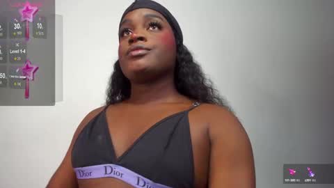 Sofia online show from December 2024 12:22:01 PM