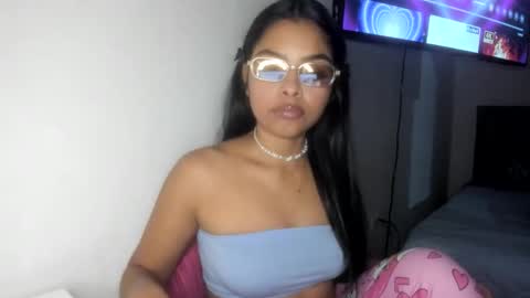 Snapshot of sofiacandy17 chatting on October 2025 04:20:02 AM Danna Sofia online show from October 2025 04:20:02 AM