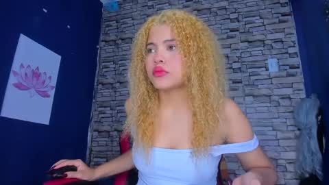 Snapshot of sofiacastillo01 chatting on February 2025 01:00:02 PM sofiacastillo01 online show from February 2025 01:00:02 PM