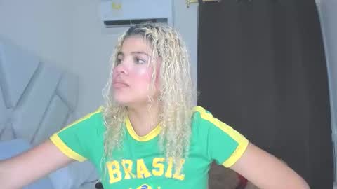 Snapshot of sofiacastillo01 chatting on February 2026 02:39:02 PM sofiacastillo01 online show from February 2026 02:39:02 PM