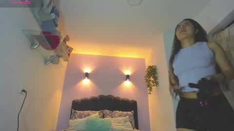 Snapshot of sofiaclaus_19 chatting on June 2026 04:32:02 AM Sofia online show from June 2026 04:32:02 AM