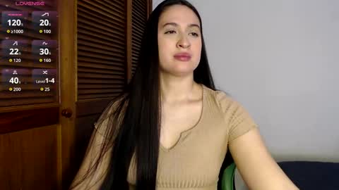 sofiaduque_26 online show from September 2025 08:43:01 PM