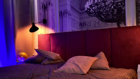 Sofia online show from February 2025 06:37:02 PM