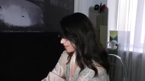 Sofia online show from September 2025 06:59:01 AM