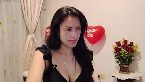 Sofi Bella online show from February 2026 07:32:02 PM