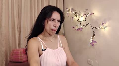 Sofi Bella online show from March 2026 10:46:01 PM