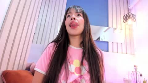 soficandy_ online show from October 2025 11:51:02 AM