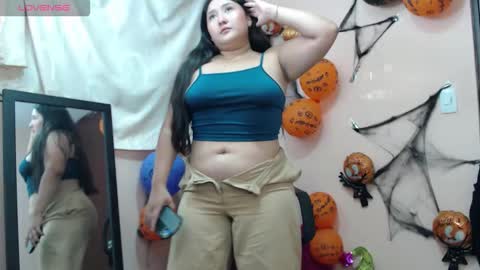 sofi lara online show from November 2025 08:10:01 PM