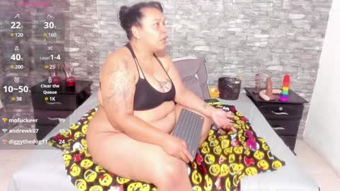 Vicky  online show from January 2025 05:06:01 PM